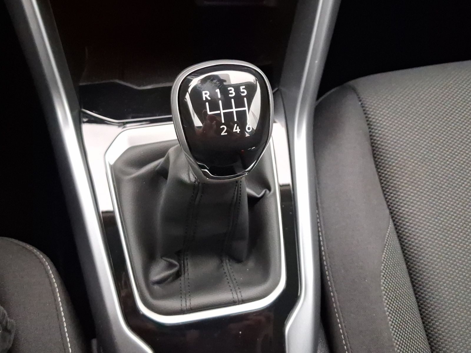 Volkswagen T-Roc – Bild 11